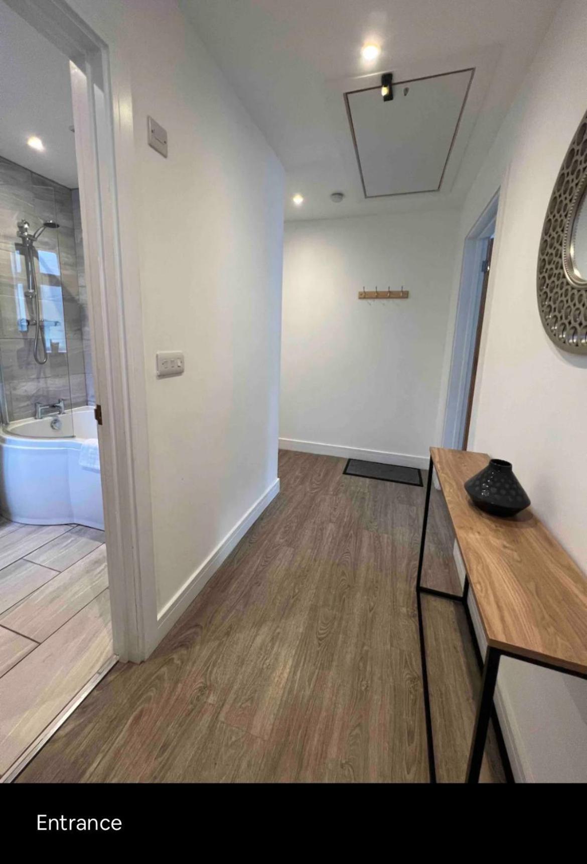 White 3 Bed With En-suite And Parking *